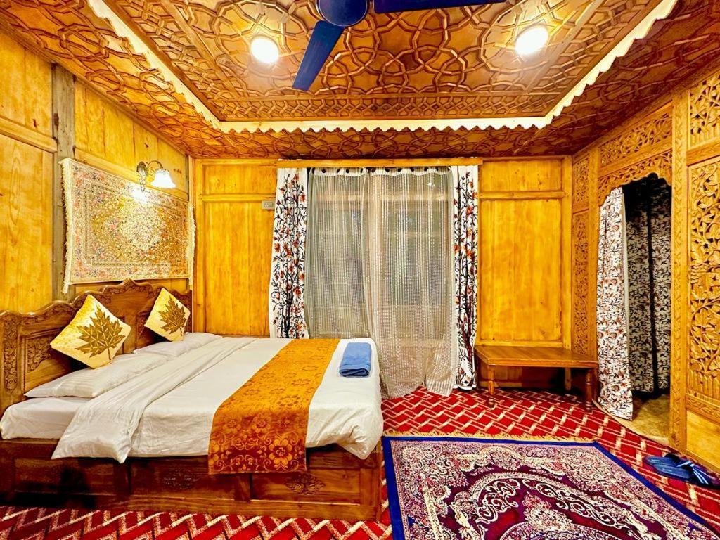 فندق New Zealand Group Of Houseboats Srīnagar المظهر الخارجي الصورة