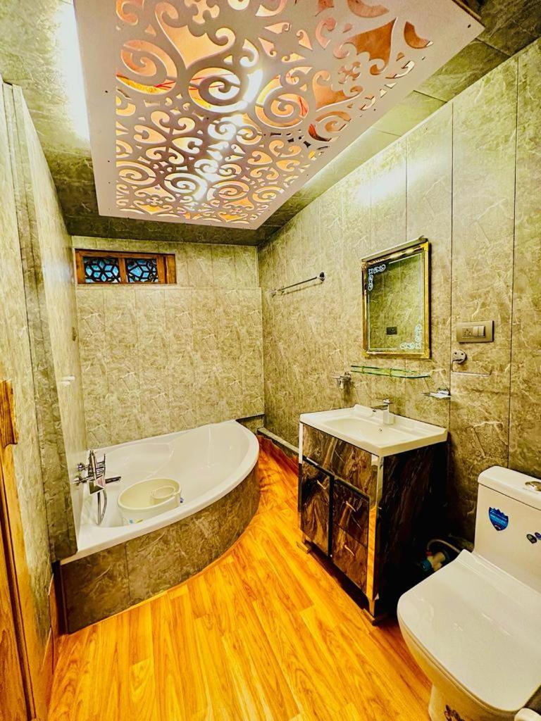 فندق New Zealand Group Of Houseboats Srīnagar المظهر الخارجي الصورة