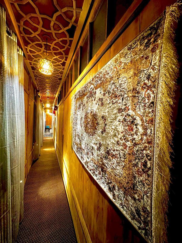 فندق New Zealand Group Of Houseboats Srīnagar المظهر الخارجي الصورة