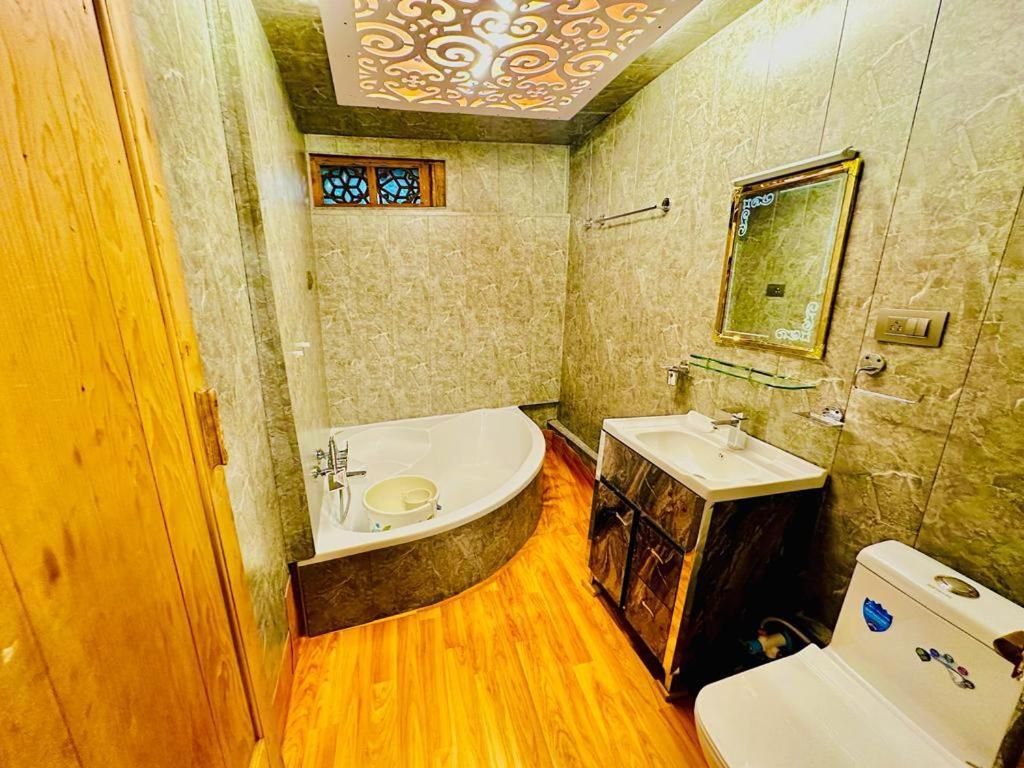 فندق New Zealand Group Of Houseboats Srīnagar المظهر الخارجي الصورة